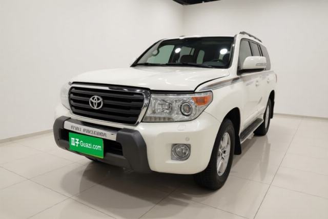 Used Toyota Land Cruiser 2015 4.0L V6 Middle East Low-Trim Version
