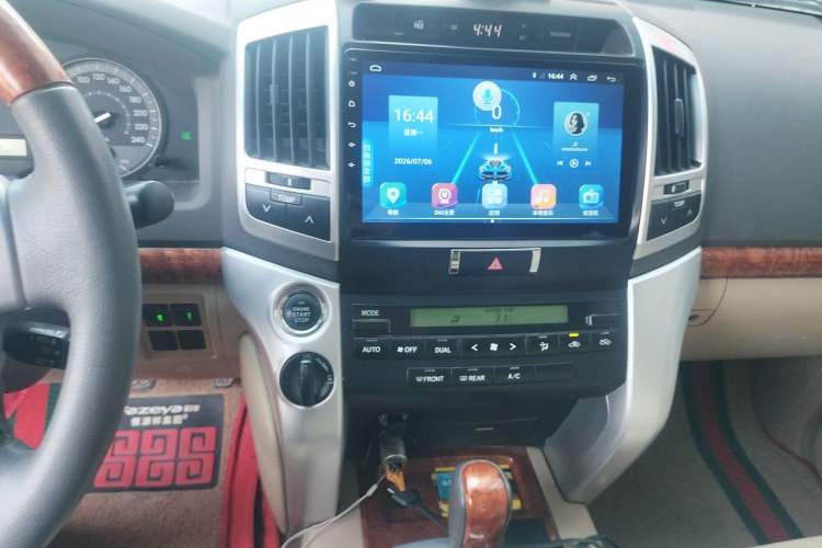 Used Toyota Land Cruiser  Audio And AC Panel