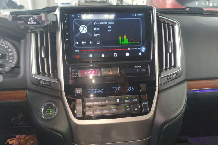 Used Toyota Land Cruiser  Audio And AC Panel