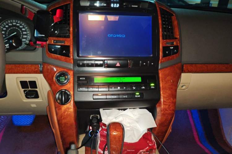 Used Toyota Land Cruiser  Audio And AC Panel