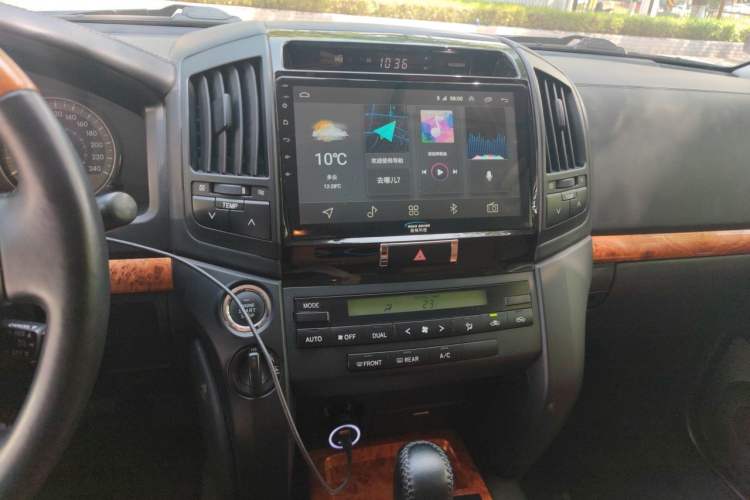 Used Toyota Land Cruiser 2015 4.0L 5-Seater Middle East Version Audio And AC Panel