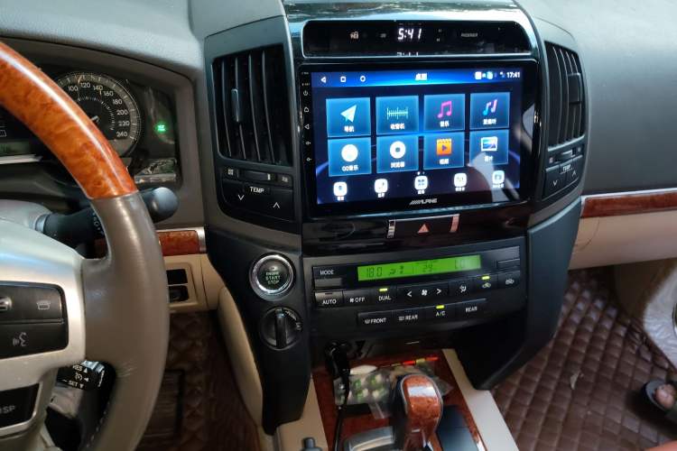 Used Toyota Land Cruiser 2015 4.0L V6 Middle East Limited Edition Audio And AC Panel