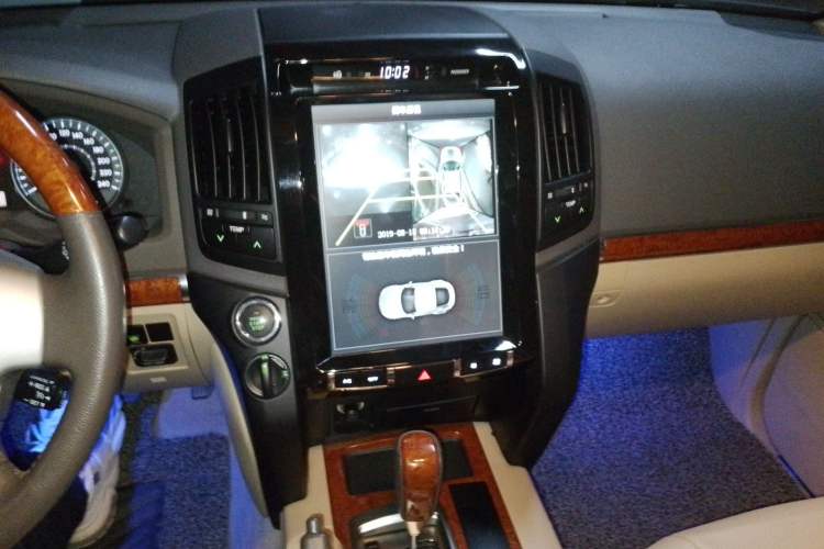 Used Toyota Land Cruiser 2015 4.0L V6 Middle East Limited Edition Audio And AC Panel
