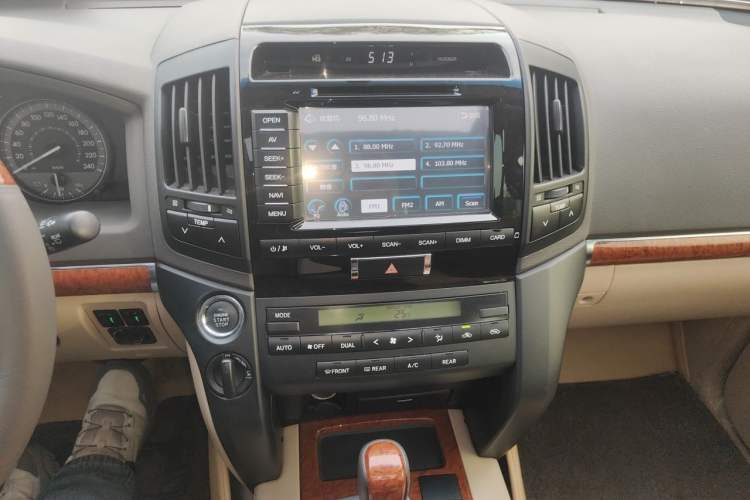 Used Toyota Land Cruiser  Audio And AC Panel