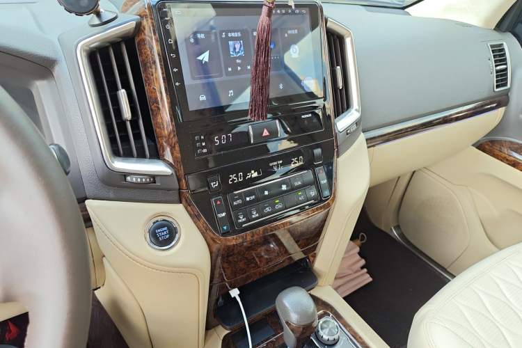 Used Toyota Land Cruiser  Audio And AC Panel