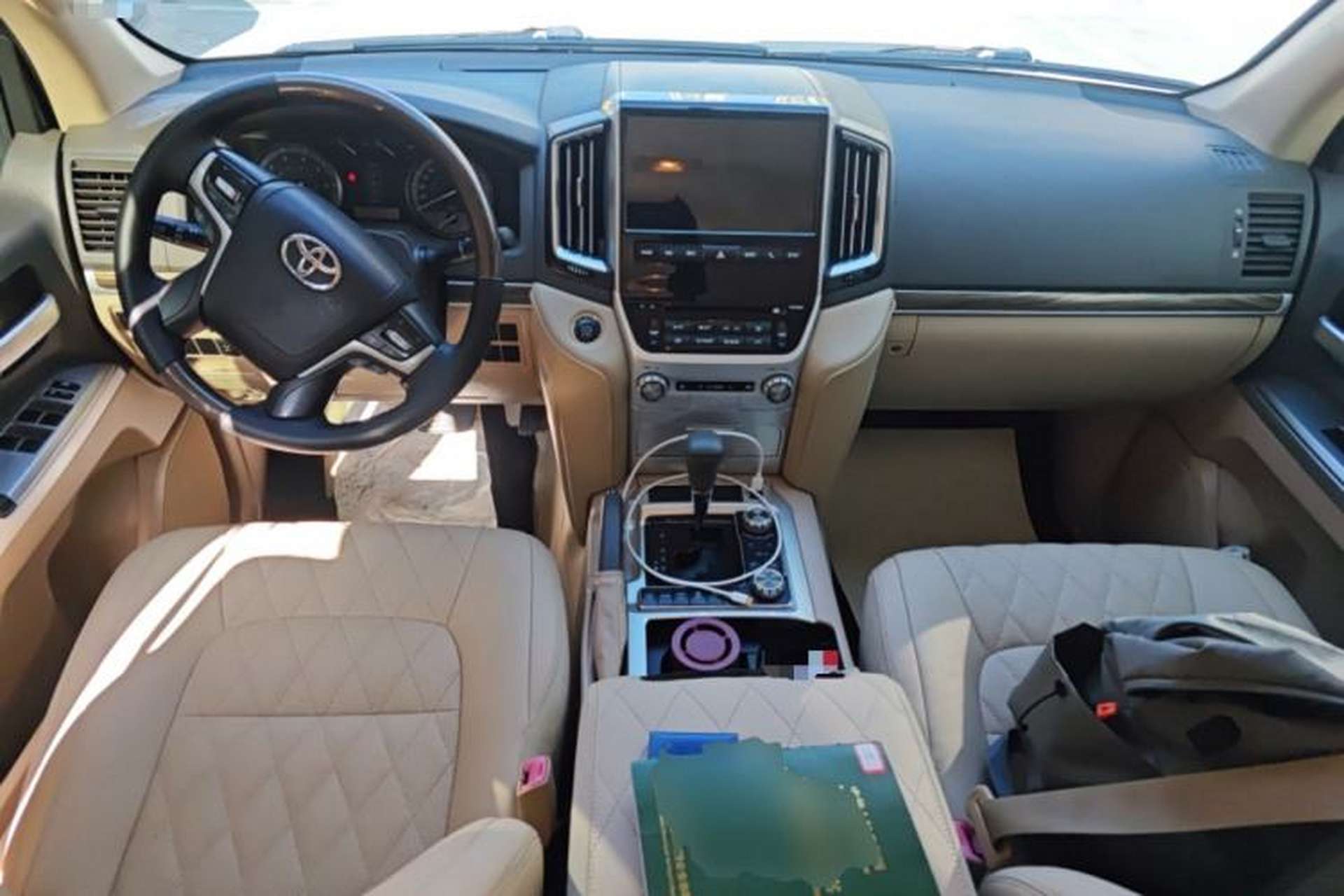 Used Toyota Land Cruiser  Center Console