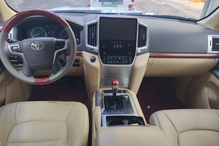 Used Toyota Land Cruiser  Center Console
