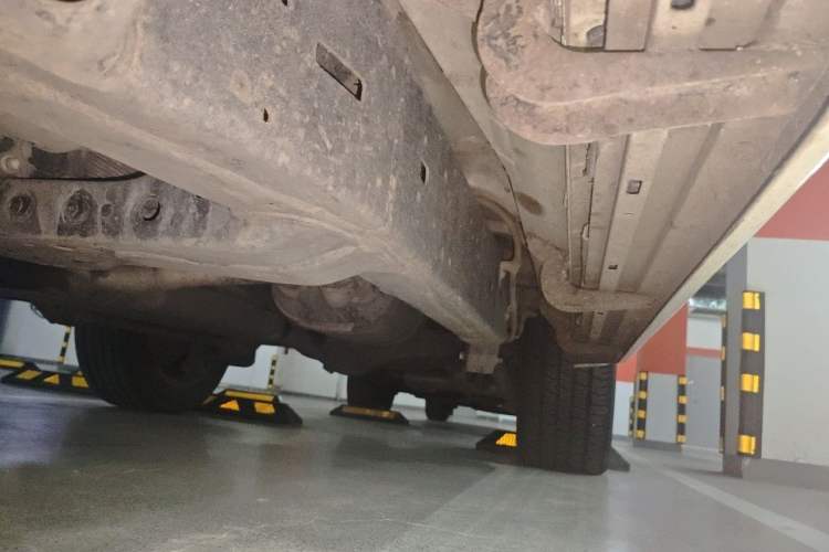 Used Toyota Land Cruiser  Chassis Front Left