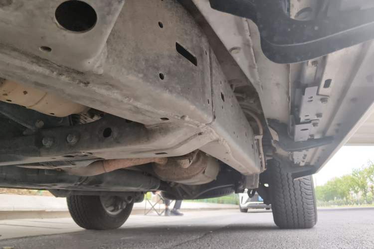 Used Toyota Land Cruiser 2015 4.0L V6 Middle East Limited Edition Chassis Front Left