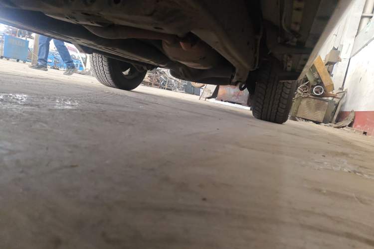 Used Toyota Land Cruiser 2015 4.0L 5-Seater Middle East Version Chassis Front Left