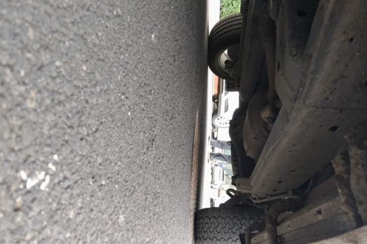 Used Toyota Land Cruiser 2015 4.0L V6 Middle East Low-Trim Version Chassis Front Left