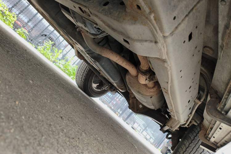 Used Toyota Land Cruiser 2015 4.0L V6 Middle East Limited Edition Chassis Front Left