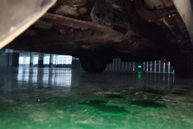 Used Toyota Land Cruiser 2015 4.0L V6 Middle East Low-Trim Version Chassis Front Left