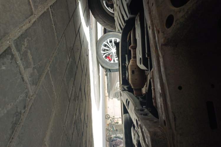 Used Toyota Land Cruiser  Chassis Front Left