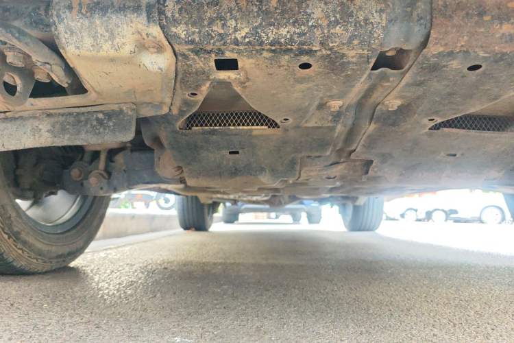 Used Toyota Land Cruiser 2015 4.0L V6 Middle East Low-Trim Version Chassis Front
