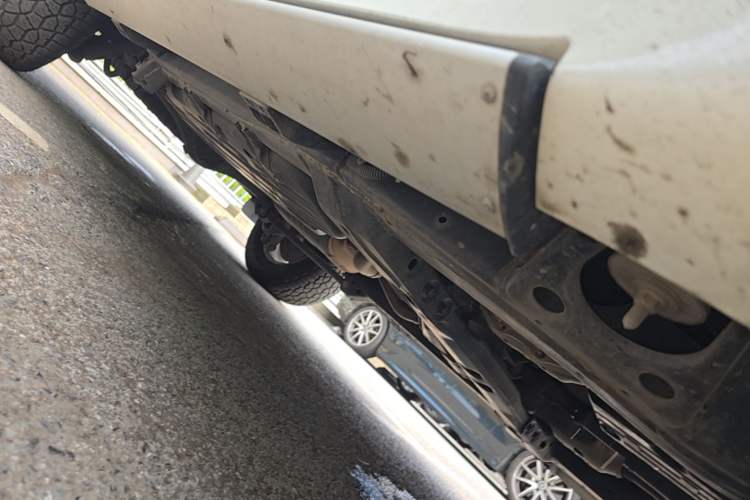 Used Toyota Land Cruiser  Chassis Front Right