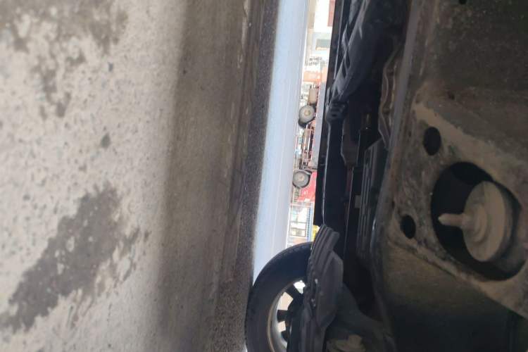 Used Toyota Land Cruiser  Chassis Front Right