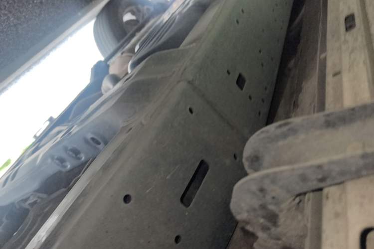 Used Toyota Land Cruiser 2015 4.0L 8-Seater Middle East Version Chassis Front Right