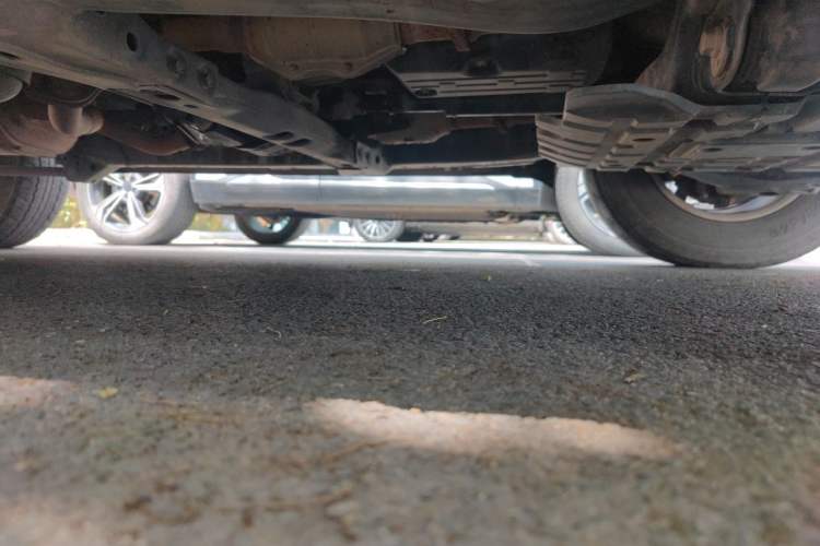 Used Toyota Land Cruiser 2015 4.0L 5-Seater Middle East Version Chassis Front Right