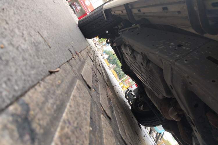 Used Toyota Land Cruiser  Chassis Front Right