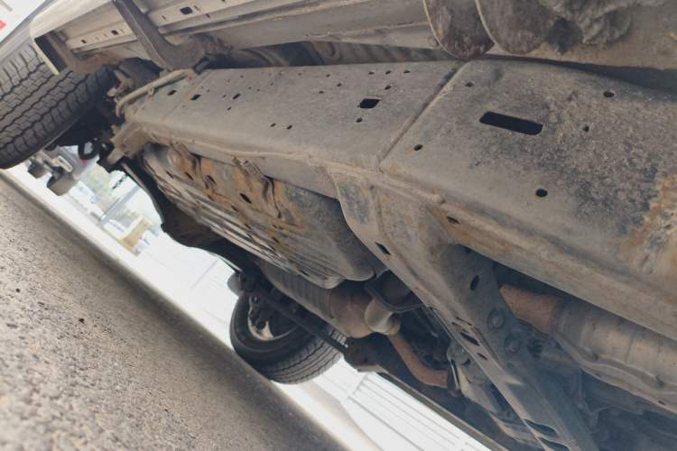 Used Toyota Land Cruiser 2015 4.0L V6 Middle East Limited Edition Chassis Front Right