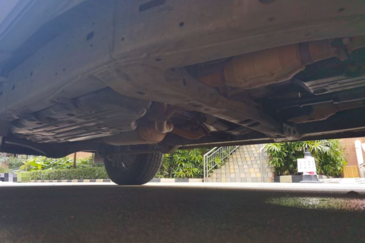 Used Toyota Land Cruiser  Chassis Front Right