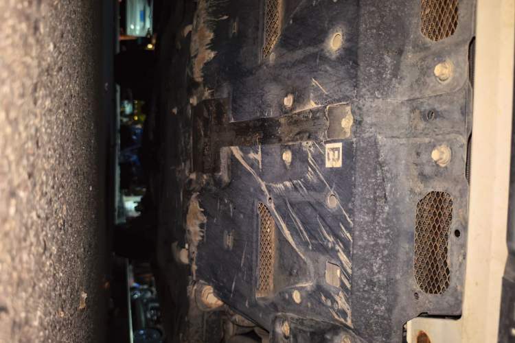 Used Toyota Land Cruiser 2015 4.0L V6 Middle East Low-Trim Version Chassis Front