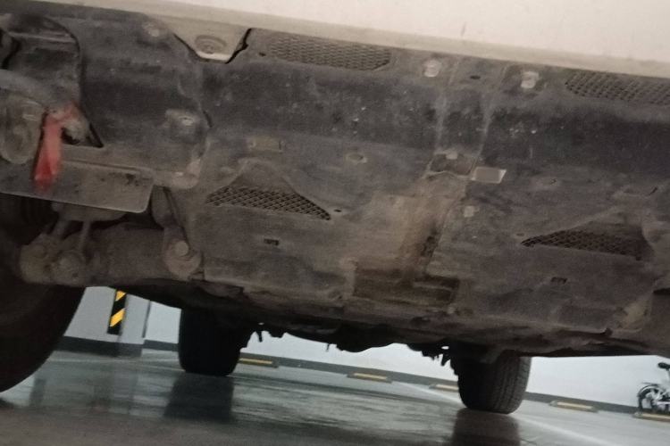 Used Toyota Land Cruiser 2015 4.0L 5-Seater Middle East Version Chassis Front
