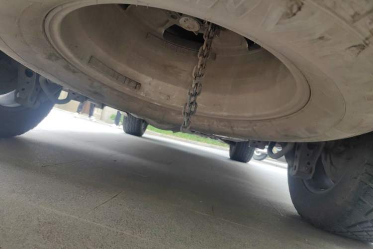 Used Toyota Land Cruiser 2015 4.0L 5-Seater Middle East Version Chassis Rear