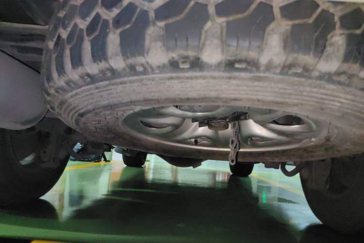 Used Toyota Land Cruiser 2015 4.0L V6 Middle East Low-Trim Version Chassis Rear
