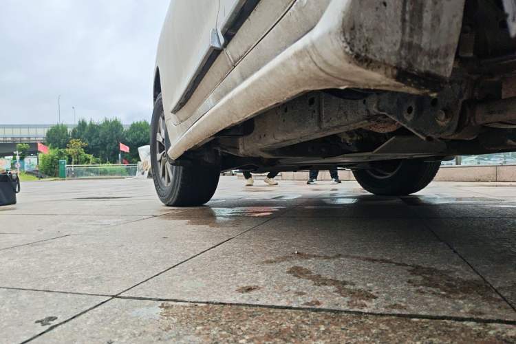 Used Toyota Land Cruiser 2015 4.0L VX-R 8-Seater Middle East Version Chassis Rear Left