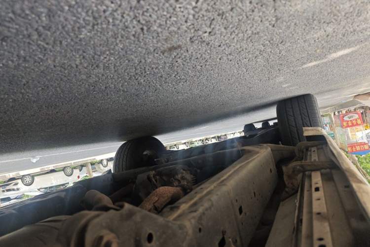 Used Toyota Land Cruiser 2015 4.0L 5-Seater Middle East Version Chassis Rear Left