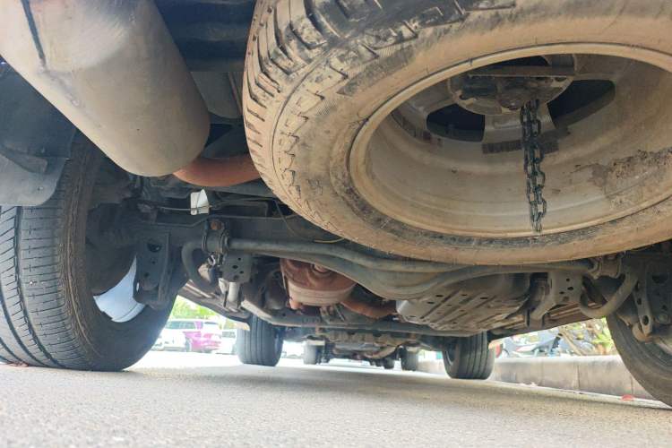 Used Toyota Land Cruiser 2015 4.0L V6 Middle East Low-Trim Version Chassis Rear