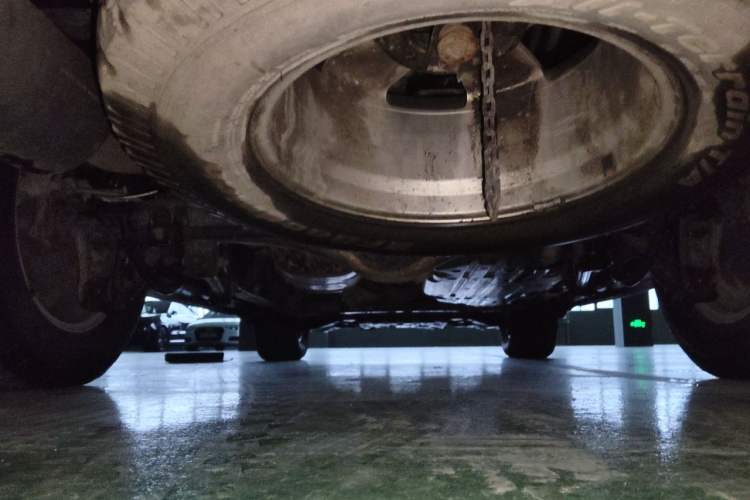 Used Toyota Land Cruiser 2015 4.0L V6 Middle East Low-Trim Version Chassis Rear