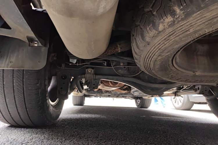 Used Toyota Land Cruiser 2015 4.0L V6 Middle East Low-Trim Version Chassis Rear