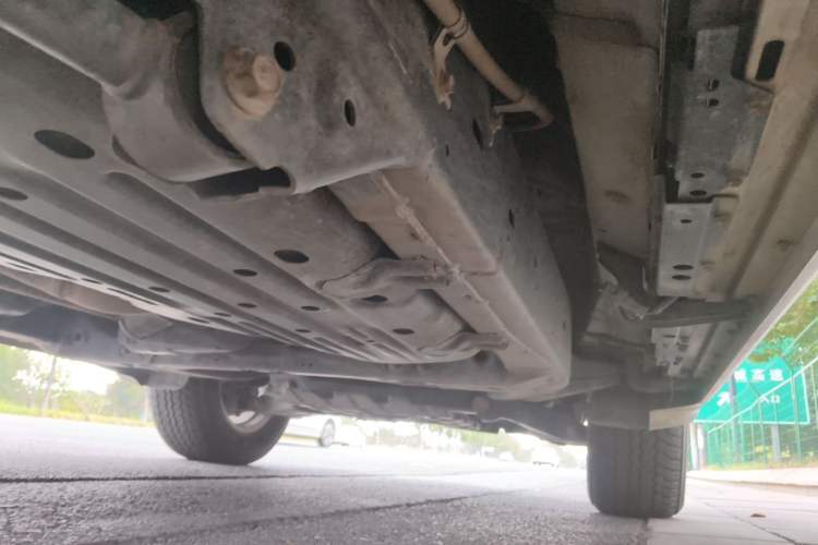 Used Toyota Land Cruiser 2015 4.0L V6 Middle East Limited Edition Chassis Rear Right