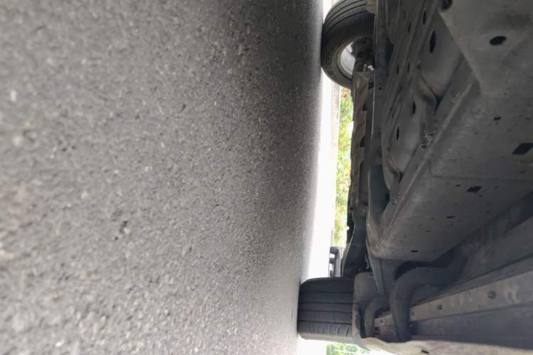 Used Toyota Land Cruiser 2015 4.0L V6 Middle East Low-Trim Version Chassis Rear Right