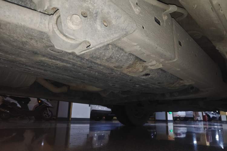 Used Toyota Land Cruiser 2015 4.0L 5-Seater Middle East Version Chassis Rear Right