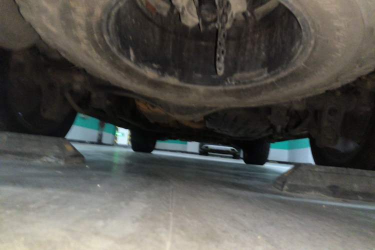 Used Toyota Land Cruiser 2015 4.0L V6 Middle East Low-Trim Version Chassis Rear