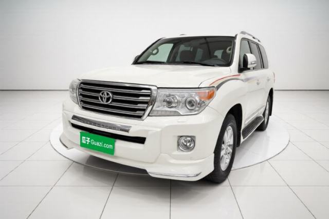 Toyota Land Cruiser 2015 4.0L V6 Middle East Limited Edition مستعملة