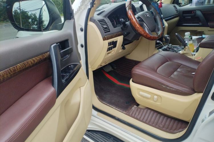 Used Toyota Land Cruiser  Driver Seat