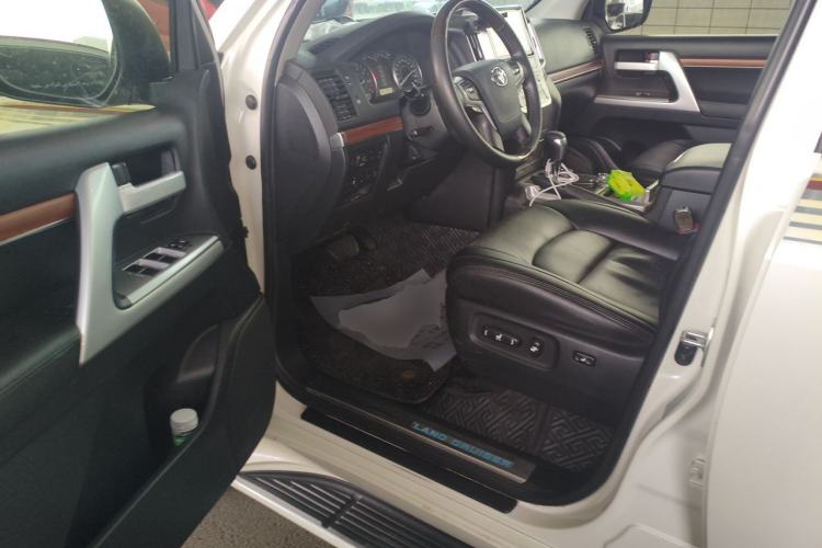 Used Toyota Land Cruiser  Driver Seat