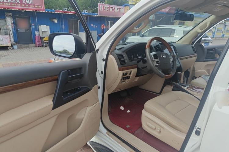 Used Toyota Land Cruiser  Driver Seat