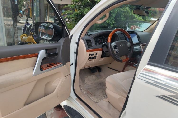Used Toyota Land Cruiser  Driver Seat
