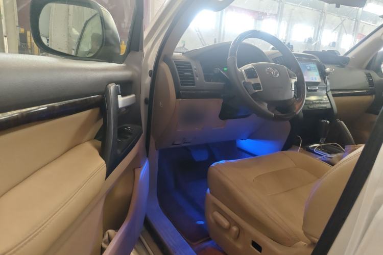 Used Toyota Land Cruiser 2015 4.0L 5-Seater Middle East Version Driver Seat