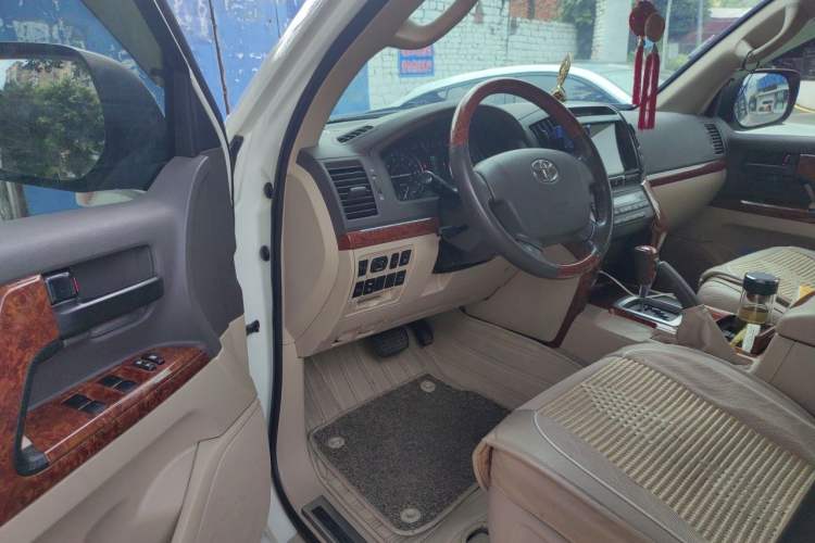 Used Toyota Land Cruiser  Driver Seat