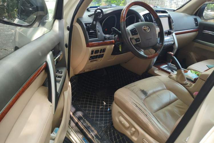 Used Toyota Land Cruiser  Driver Seat