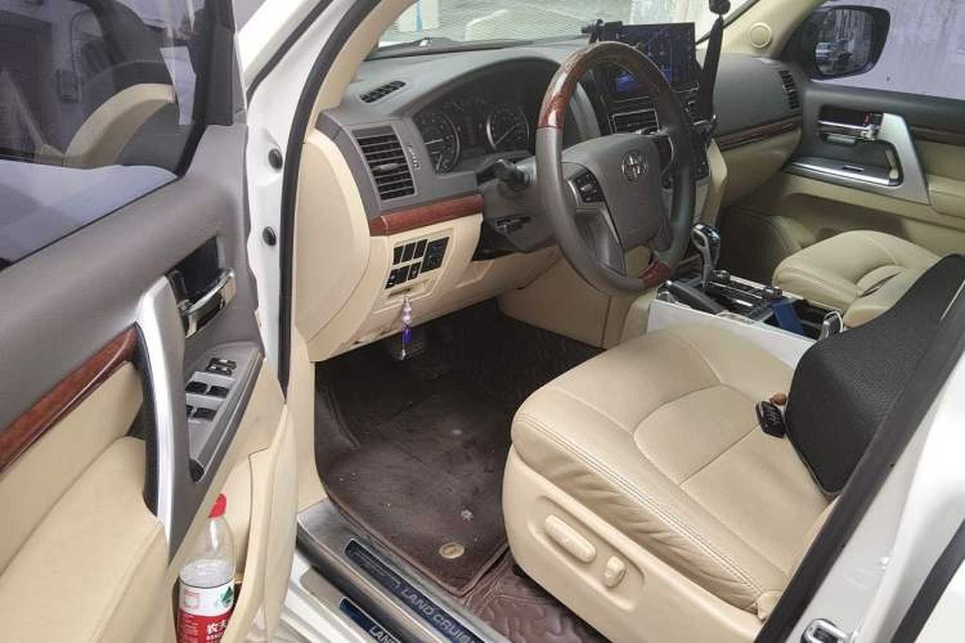 Used Toyota Land Cruiser  Driver Seat