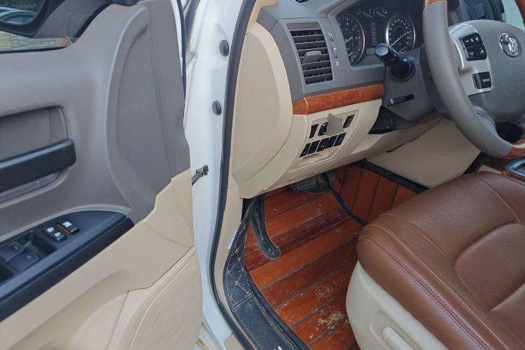 Used Toyota Land Cruiser  Driver Seat