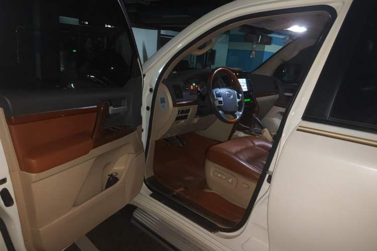 Used Toyota Land Cruiser  Driver Seat